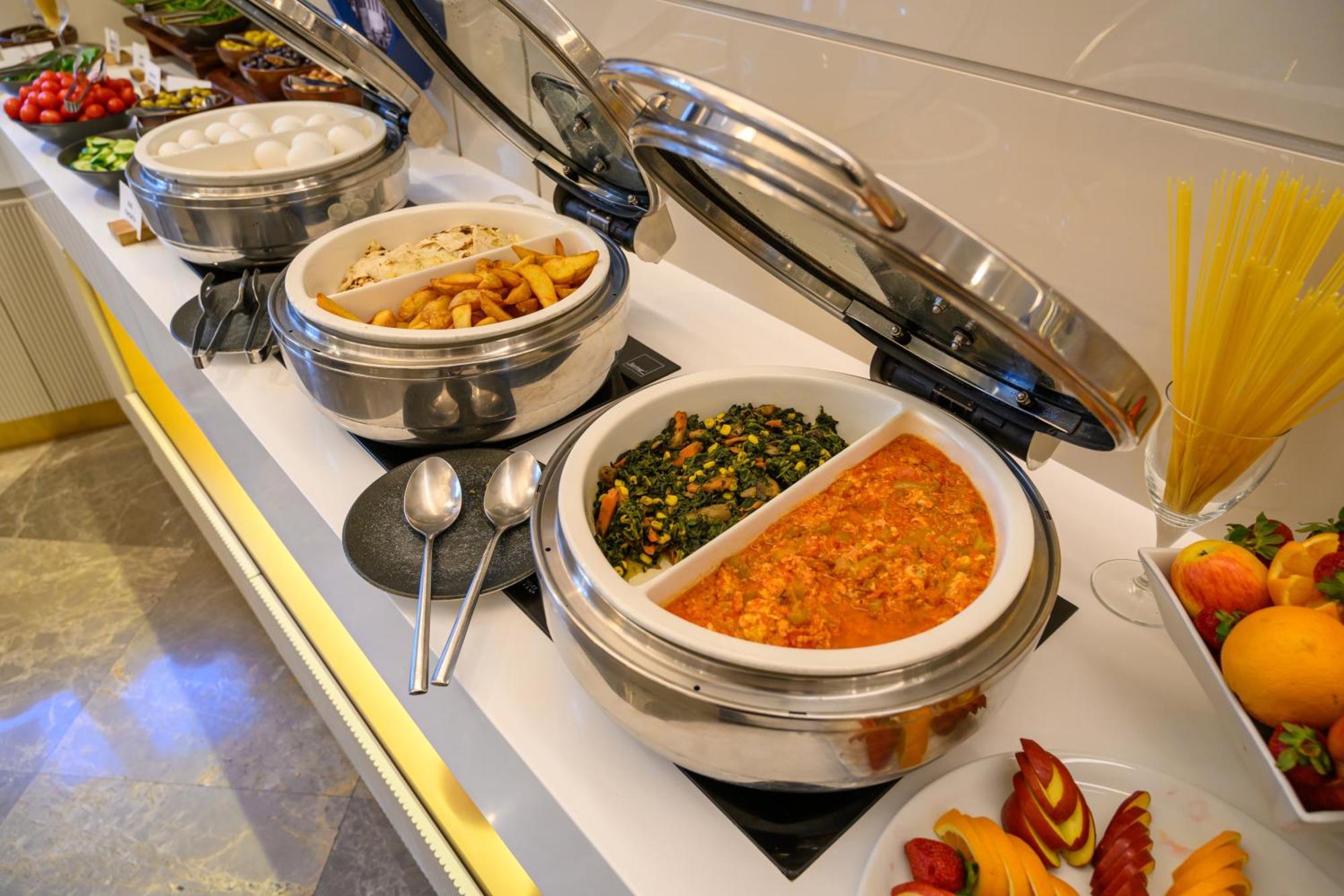 Four Points Flex By Sheraton Istanbul Taksim Square Bagian luar foto