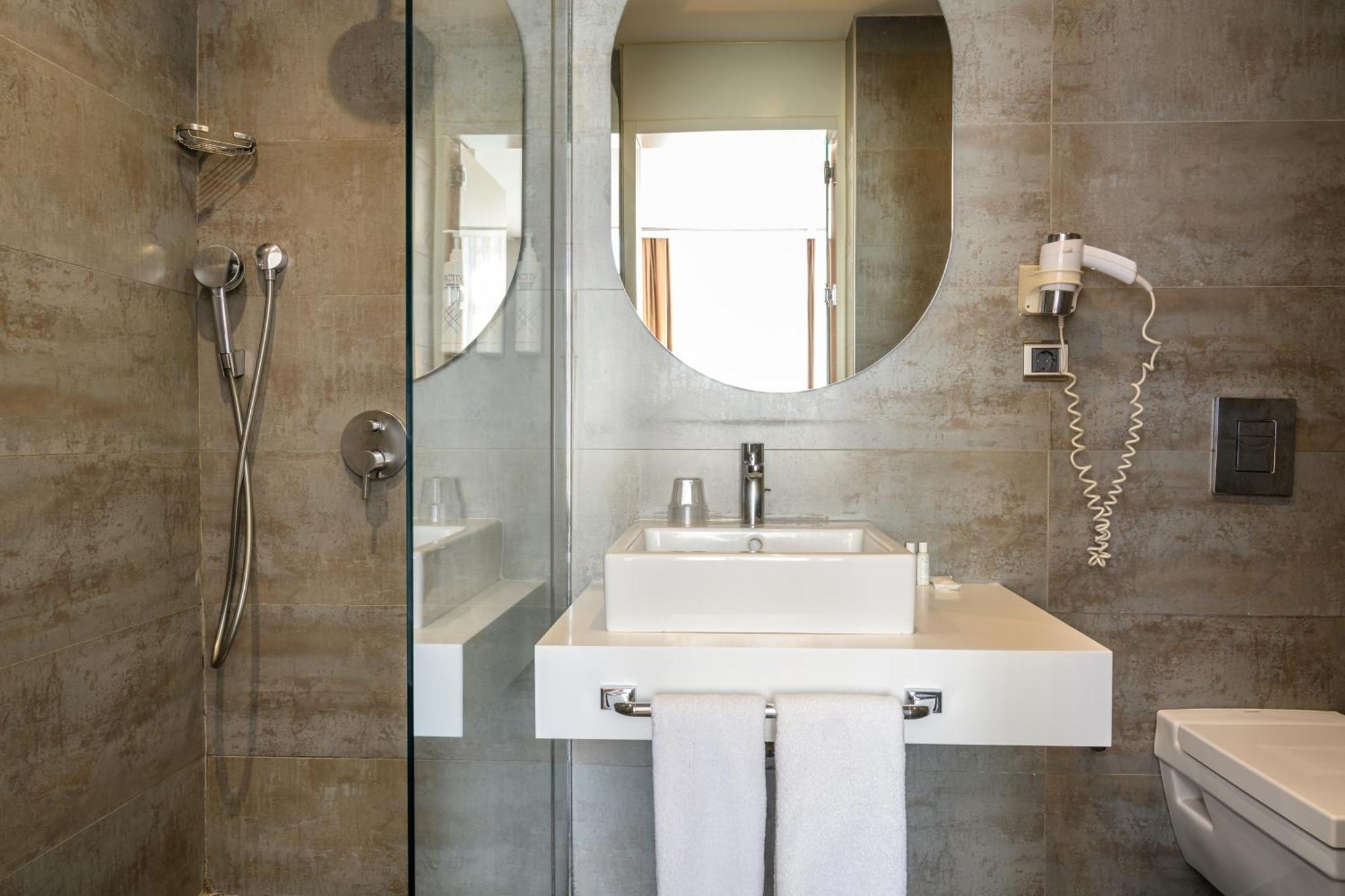 Four Points Flex By Sheraton Istanbul Taksim Square Bagian luar foto