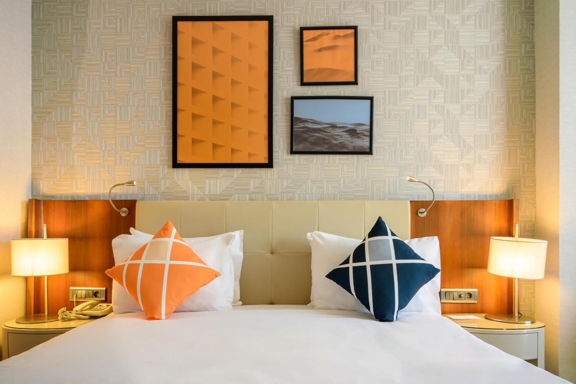 Four Points Flex By Sheraton Istanbul Taksim Square Bagian luar foto