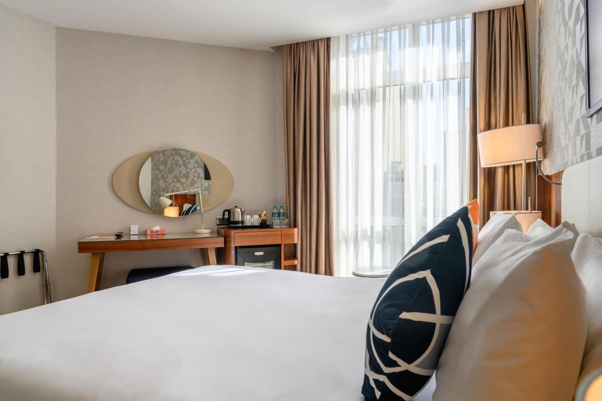 Four Points Flex By Sheraton Istanbul Taksim Square Bagian luar foto