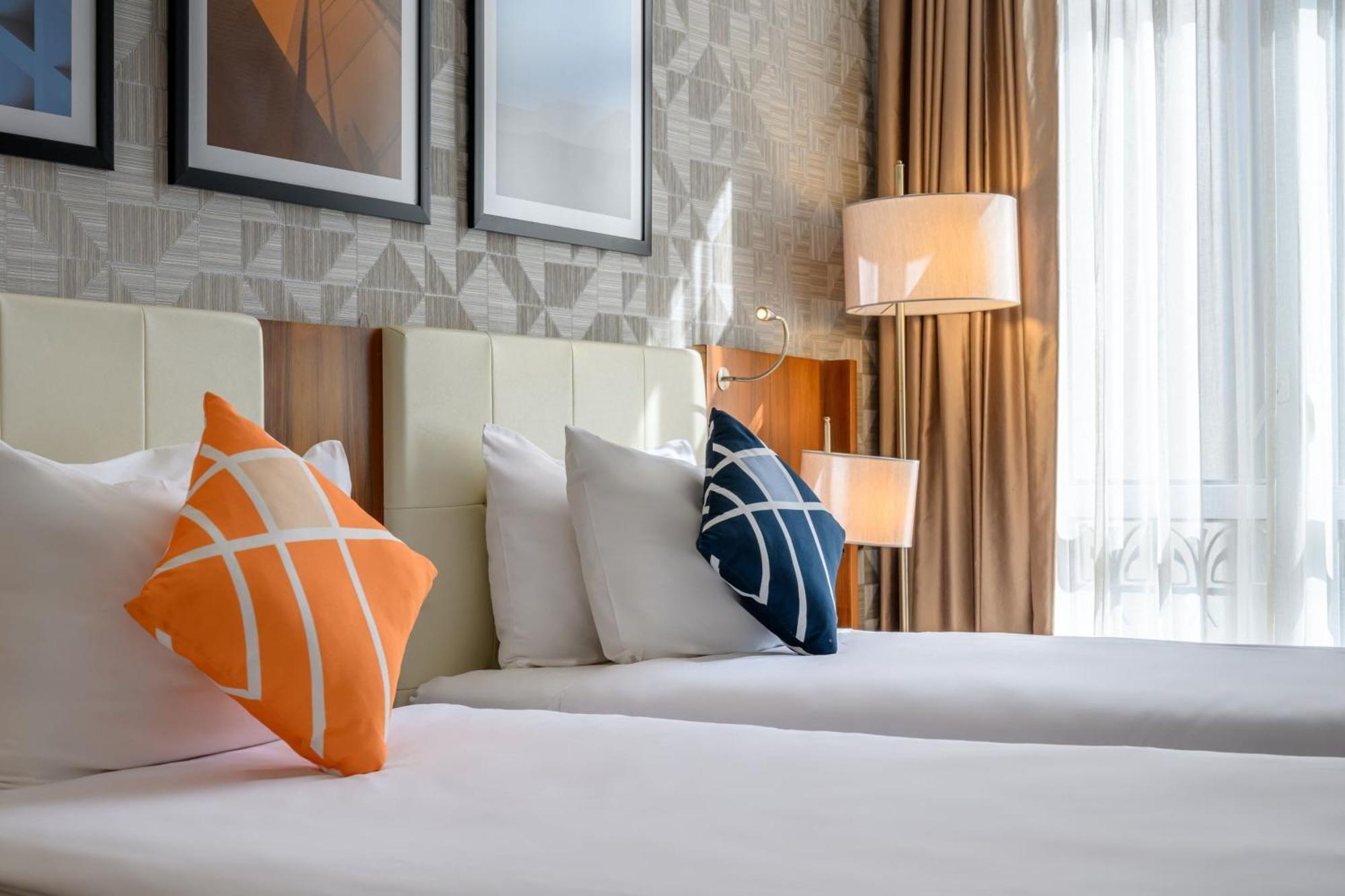 Four Points Flex By Sheraton Istanbul Taksim Square Bagian luar foto